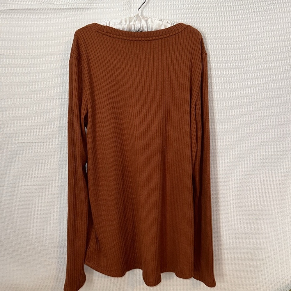 AMERICAN EAGLE Womens Plush Long Sleeve Orange Blouse Size S - Picture 2 of 4